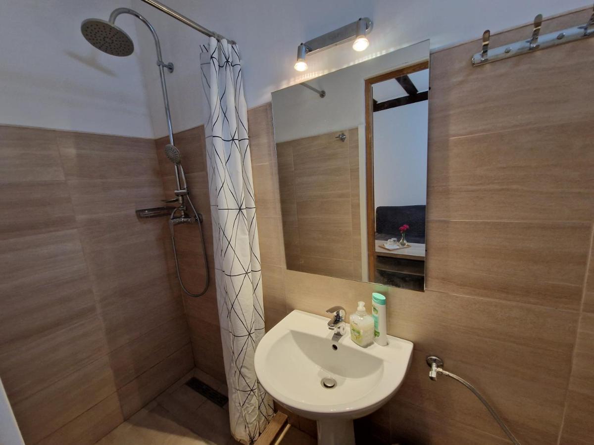 Confort Inn Otopeni Kültér fotó