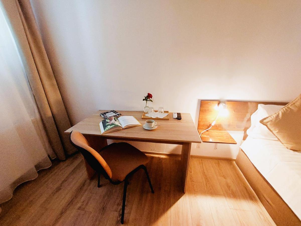 Confort Inn Otopeni Kültér fotó
